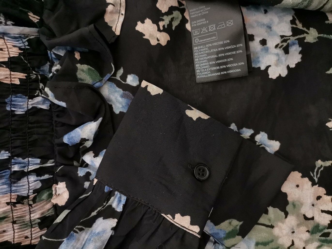 H&m Stl XL Färg Svart Krage Tunika blus Långärmad Material Viskos