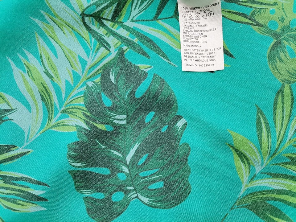 Indiska Stl M Färg Grön Floral Blad Rund urringning Blus Kortärmad Material Viskos 100%