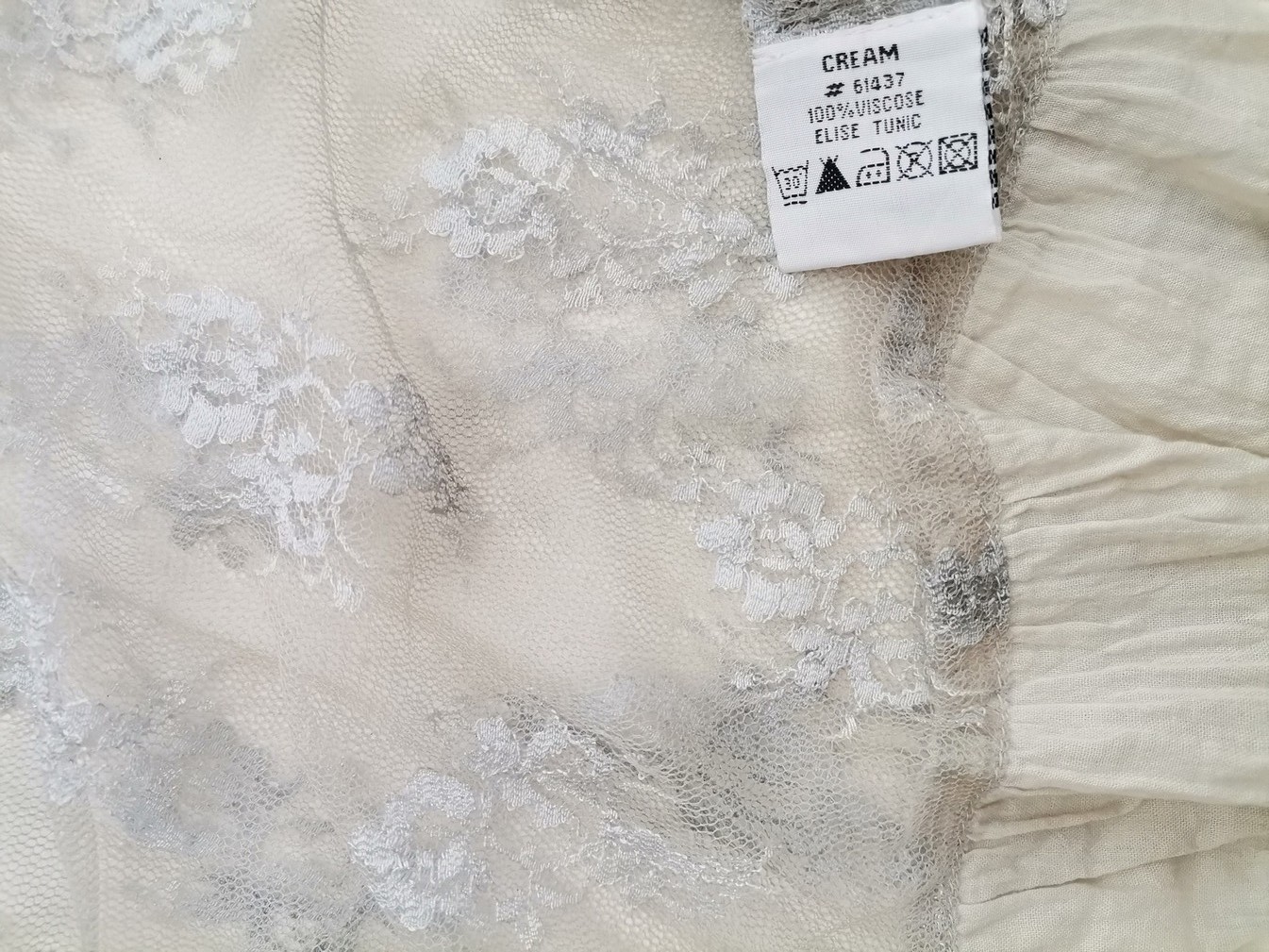 Cream Stl 38 Färg Grå V-ringning Tunika blus ärm 3/4 Material Viskos 100%