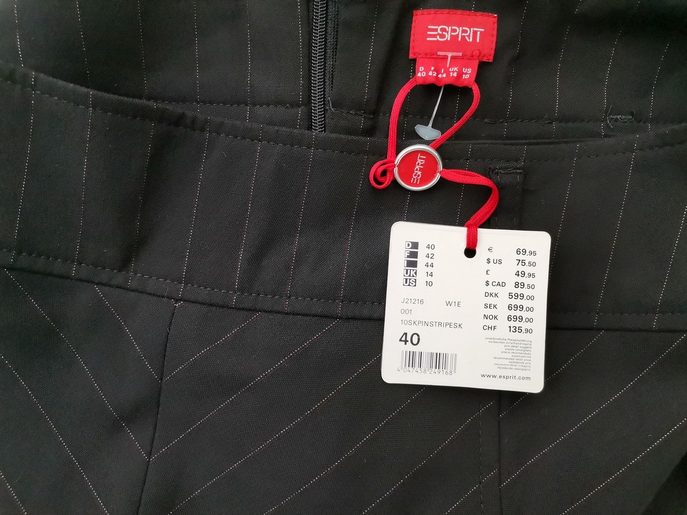 Esprit Stl 40 Färg Svart Ränder A-linjekjol Midi