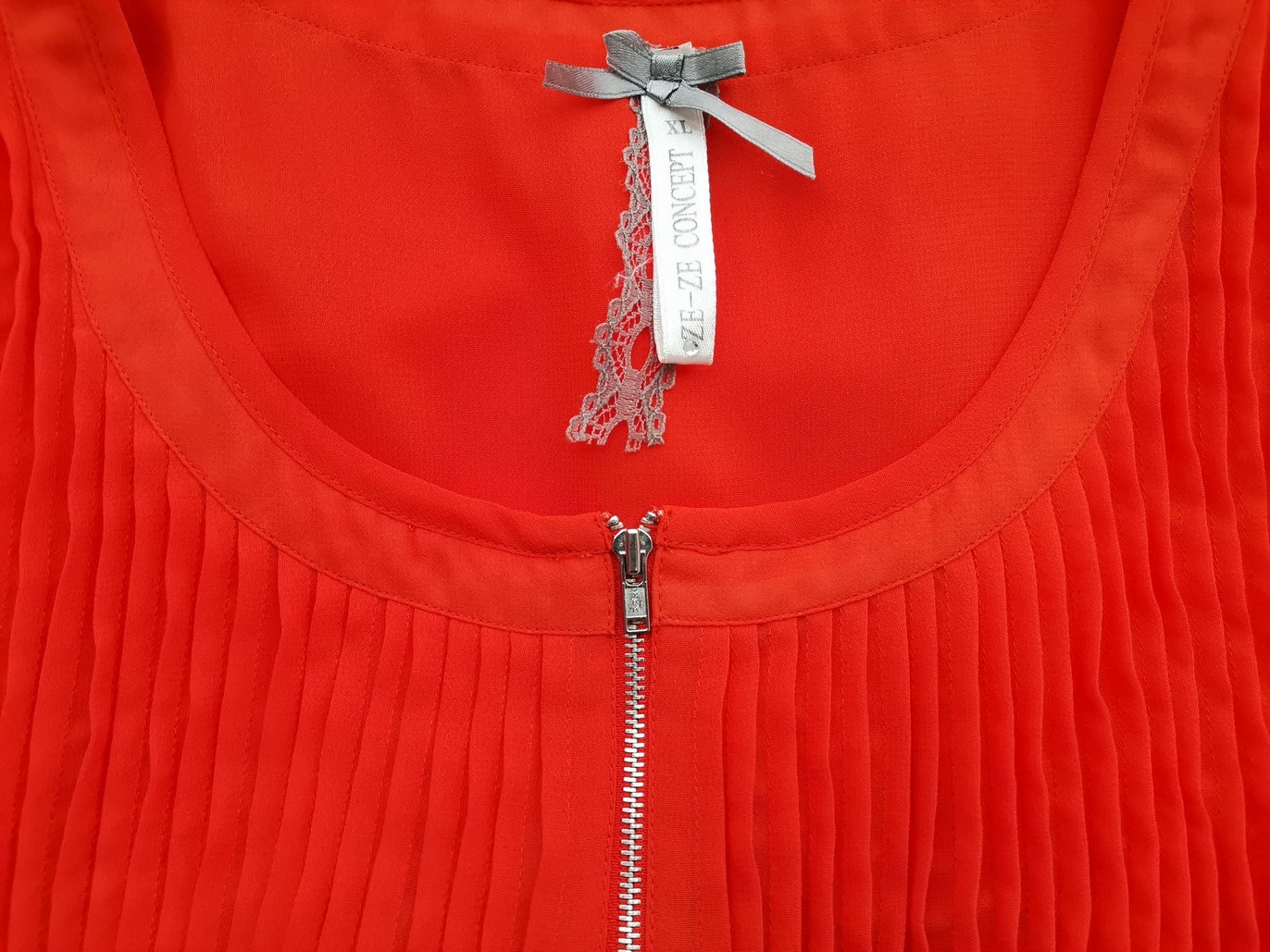 ZE-ZE CONCEPT Stl XL Färg Orange Rund urringning Blus Ärmlös