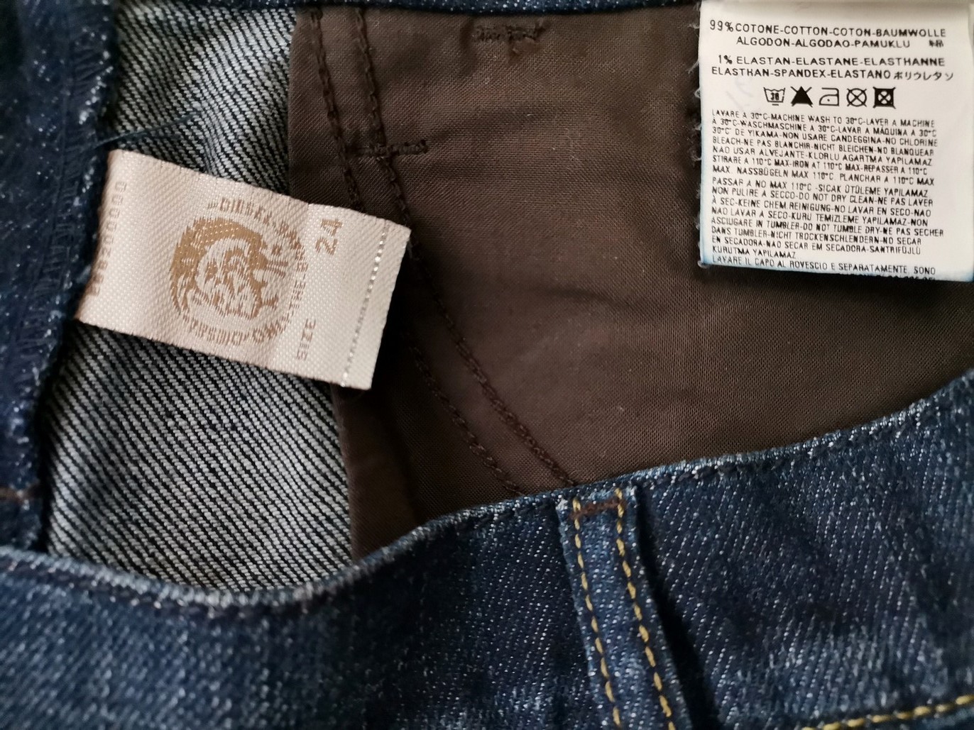 Diesel Stl W24 L32 Färg Marinblå Jeans Material Bomull