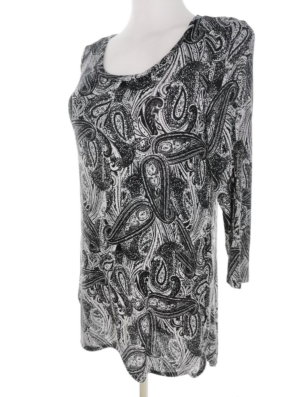 Ginatricot Stl S Färg Svart Paisley Rund urringning Tunika blus ärm 3/4 Material Viskos