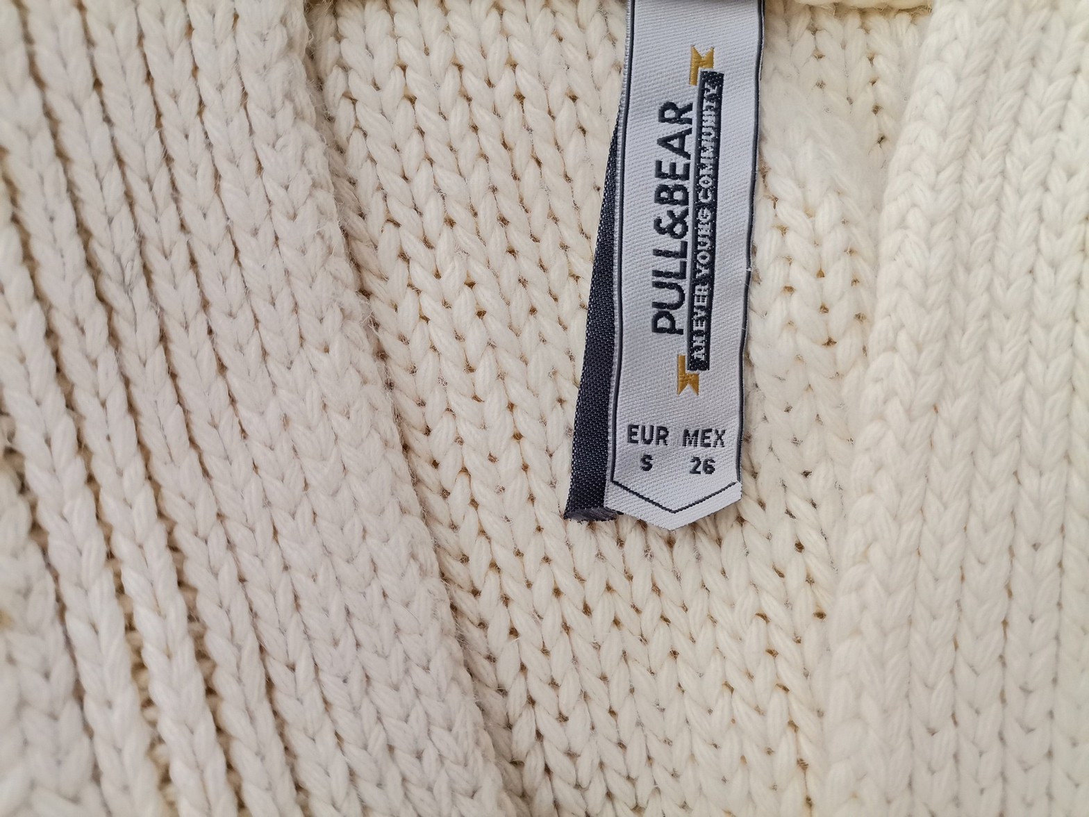 Pull and Bear Stl S Färg Elfenben V-ringning Lång öppen kofta Långärmad Material Akryl 100% Grovstickat