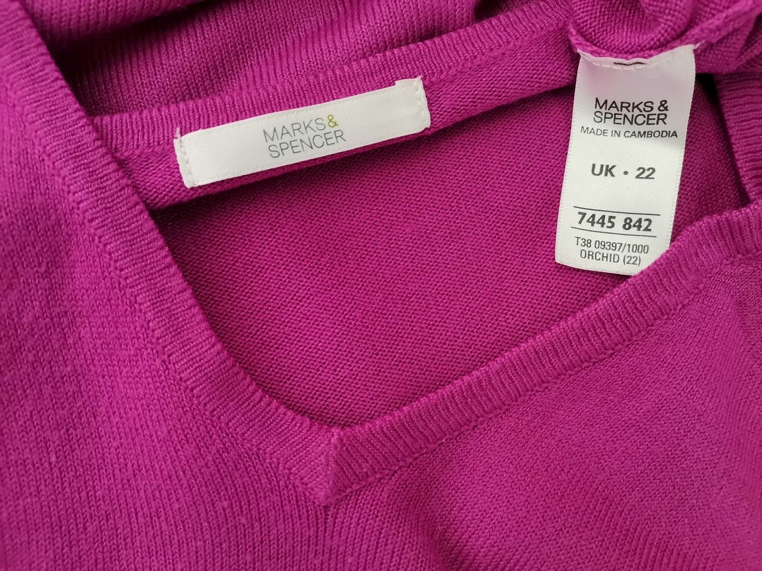 Marks&spencer Stl 22 (50) Färg Fuchsia V-ringning Tunika blus Långärmad Material Akryl 100%