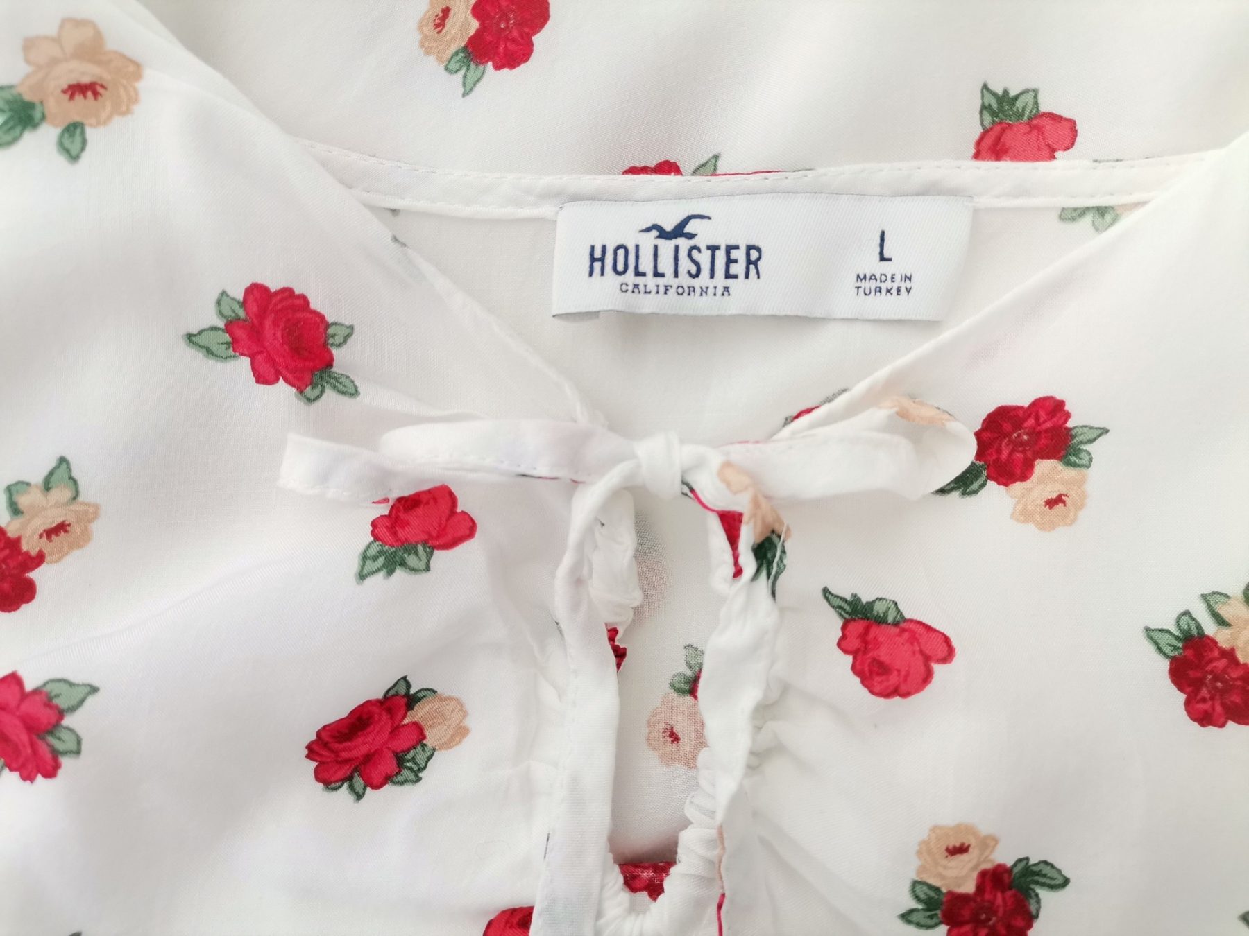 Hollister Stl L Färg Vit V-ringning Blus Långärmad Material Viskos 100%