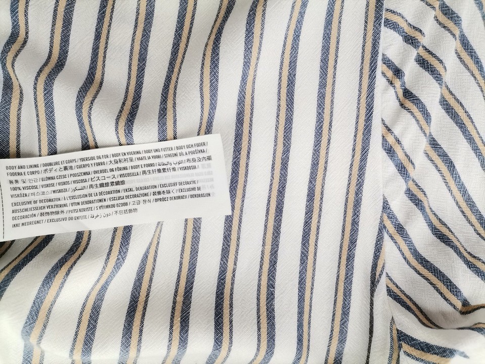 Hollister Stl M Färg Vit Ränder V-ringning Blus Kortärmad Material Viskos 100%