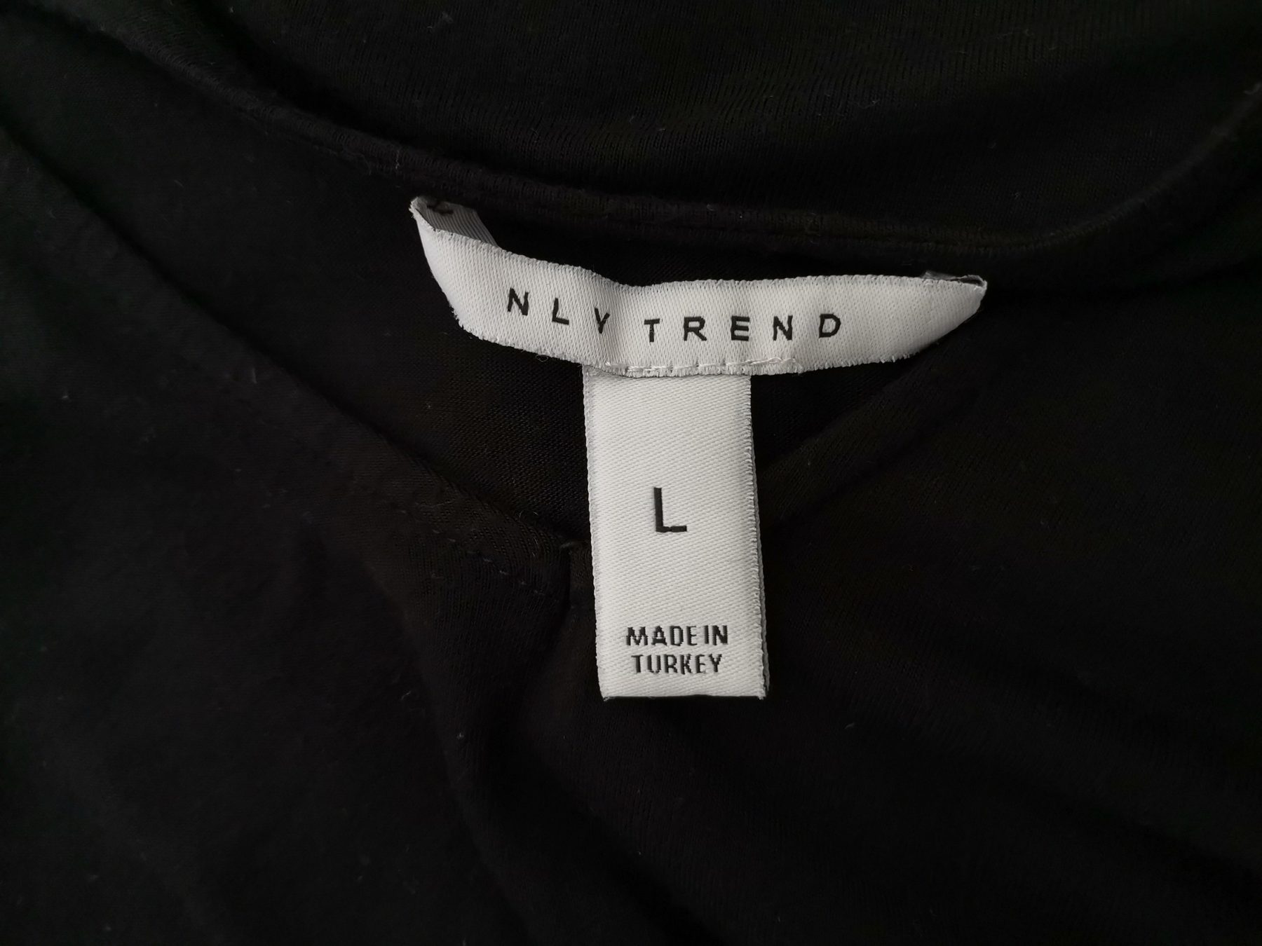 Nelly Trend Stl L Färg Svart V-ringning Blus Långärmad Material Viskos 100%