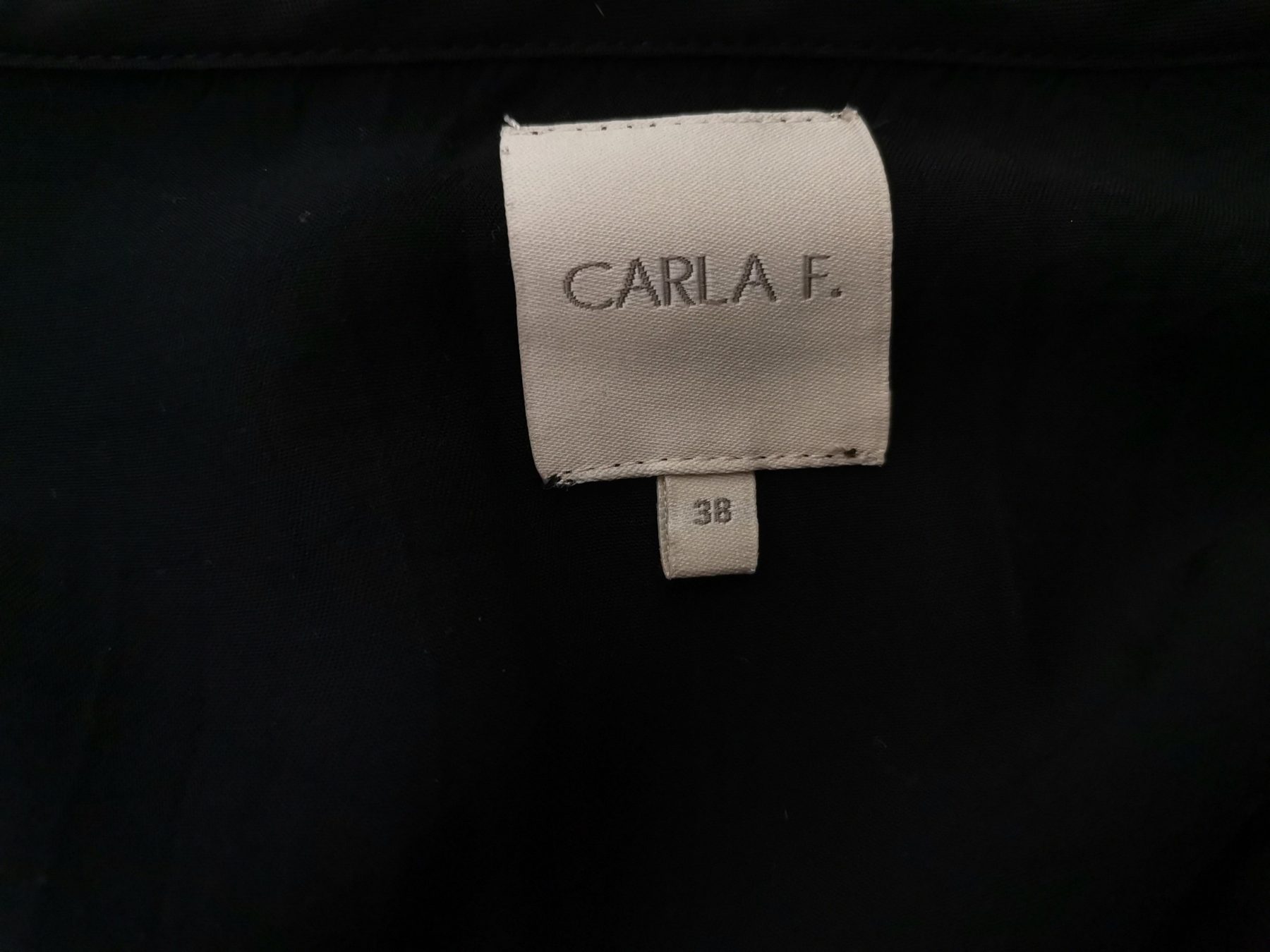 Carla F Stl 38 Färg Svart Split Crew Neck Tunika blus Långärmad