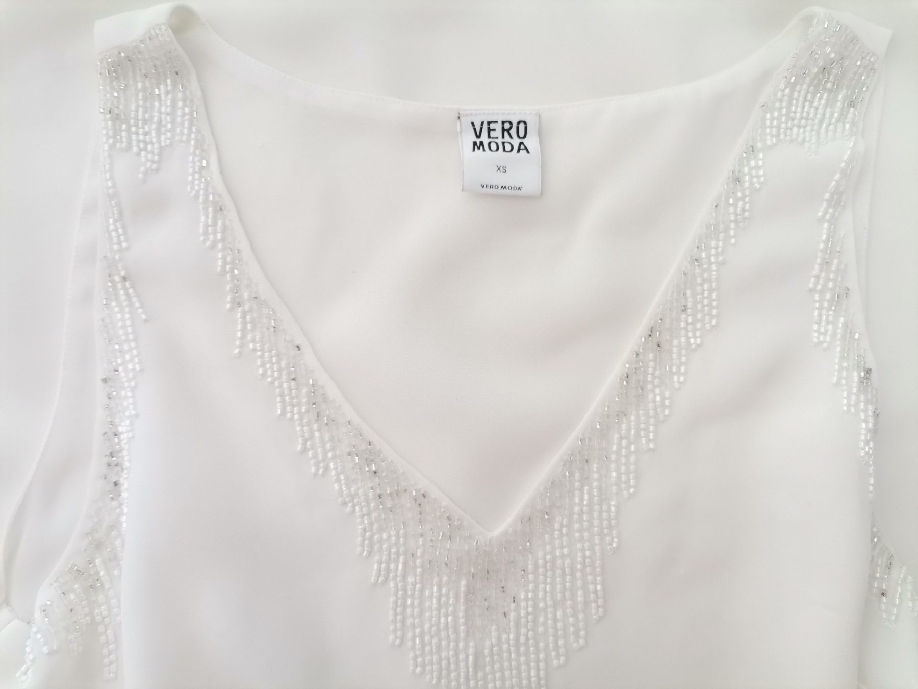 Vero moda Stl XS Färg Elfenben V-ringning Tunika blus Ärmlös