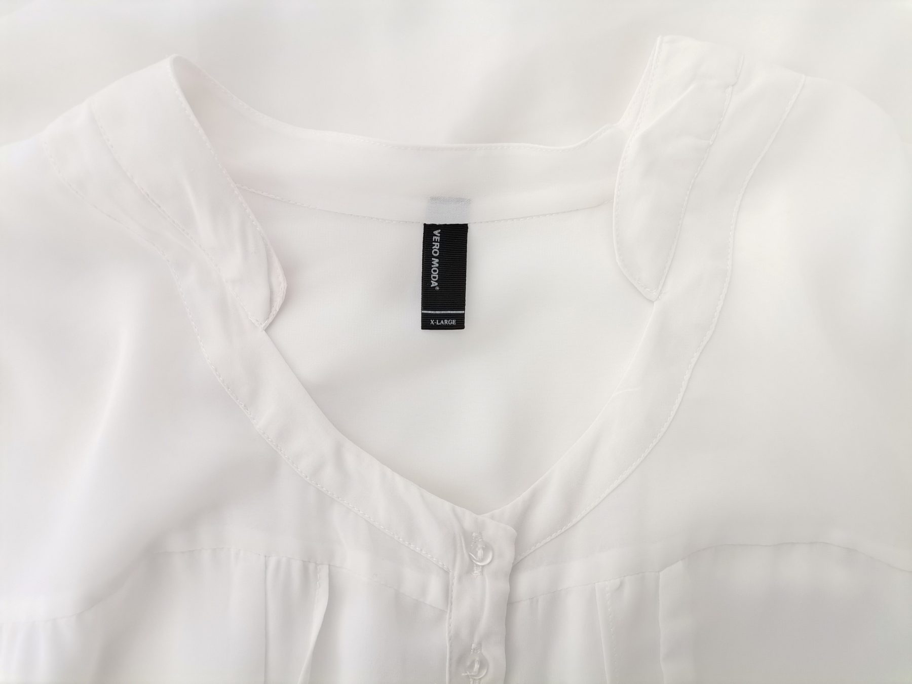 Vero moda Stl XL Färg Vit Krage Popover Blus Knappar ärm 3/4