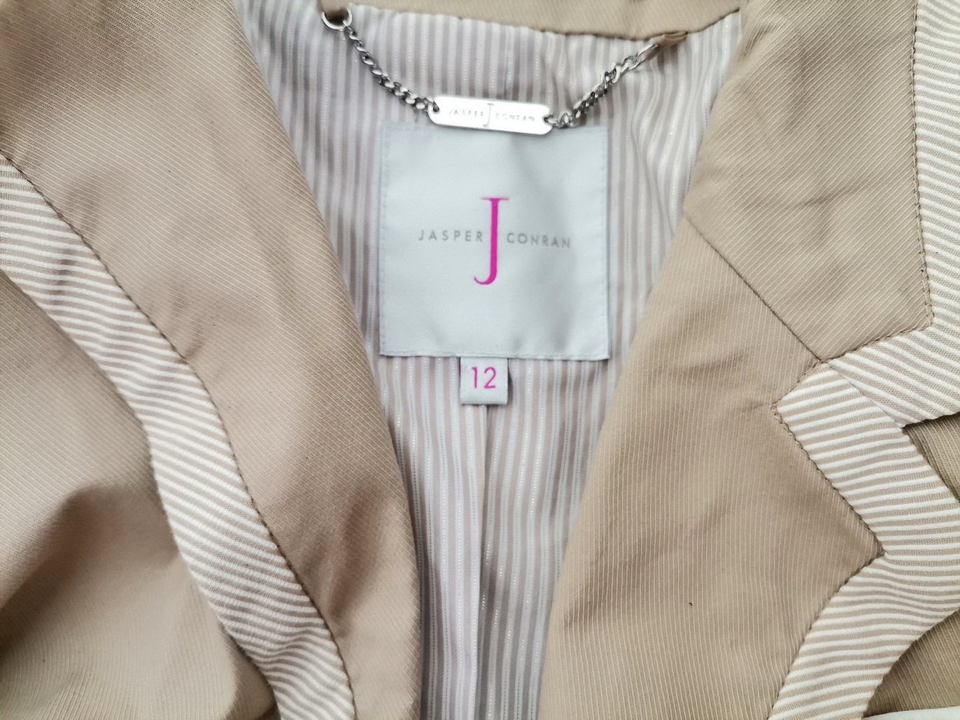 Jasper Conran Stl 12 (40) Färg Beige Ränder Krage Kavaj med knappar ärm 3/4 Material Bomull