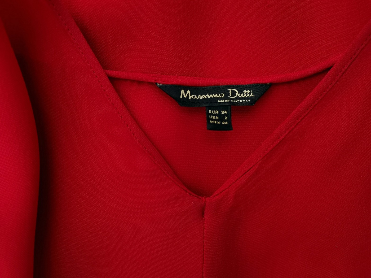 Massimo dutti Stl 34 Färg Röd V-ringning Blus Långärmad Material Viskos 100%