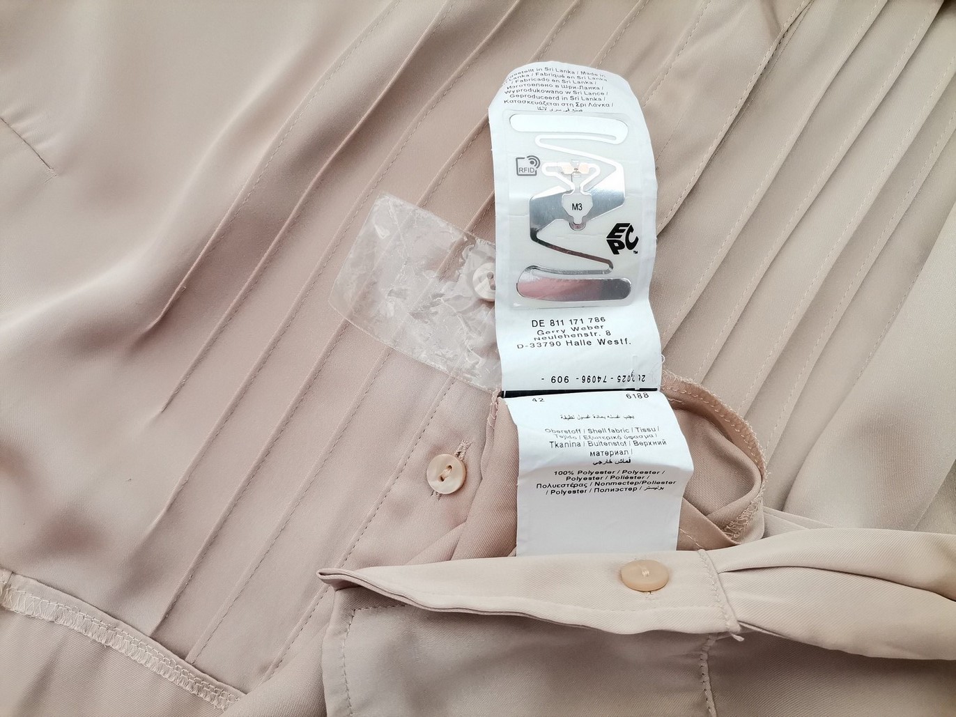 Gerry weber Stl 42 Färg Beige Krage Knäppt Skjort Blus Långärmad