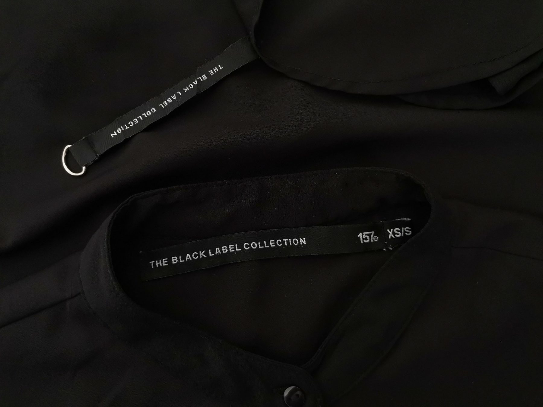 THE BLACK LABEL COLLECTION 157 Stl XS/S Färg Svart Rund hals Knäppt Tunika Blus ärm 3/4