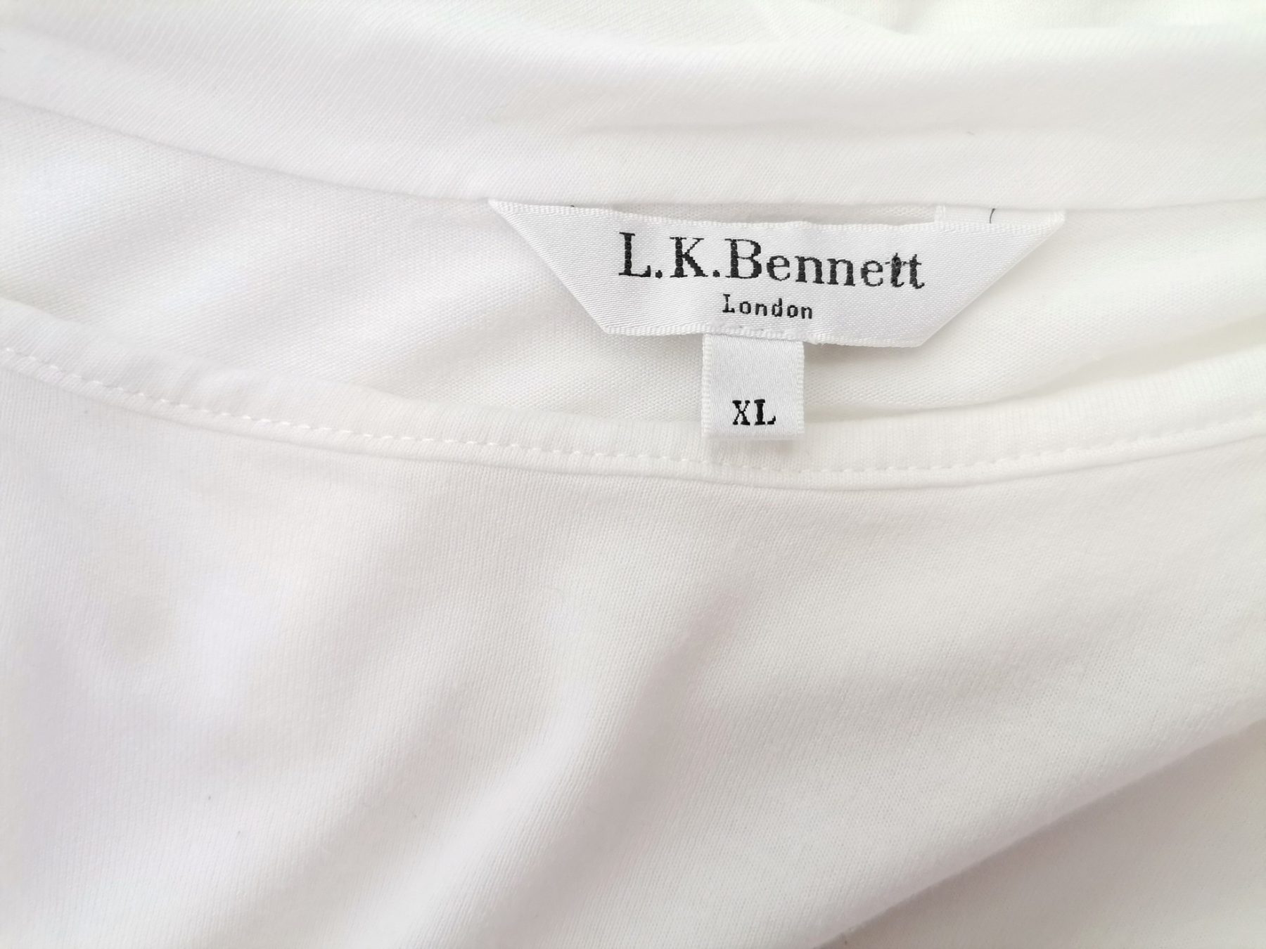 L.K. BENNETT Stl XL Färg Vit Båtringning Blus Kortärmad Material Viskos 100%