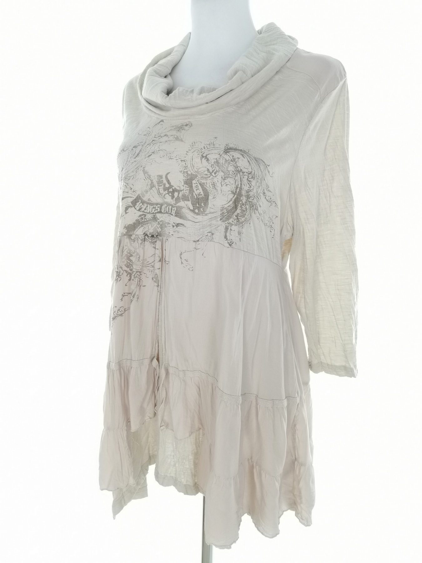 Andrea Stl M Färg Beige Draperad Tunika blus ärm 3/4